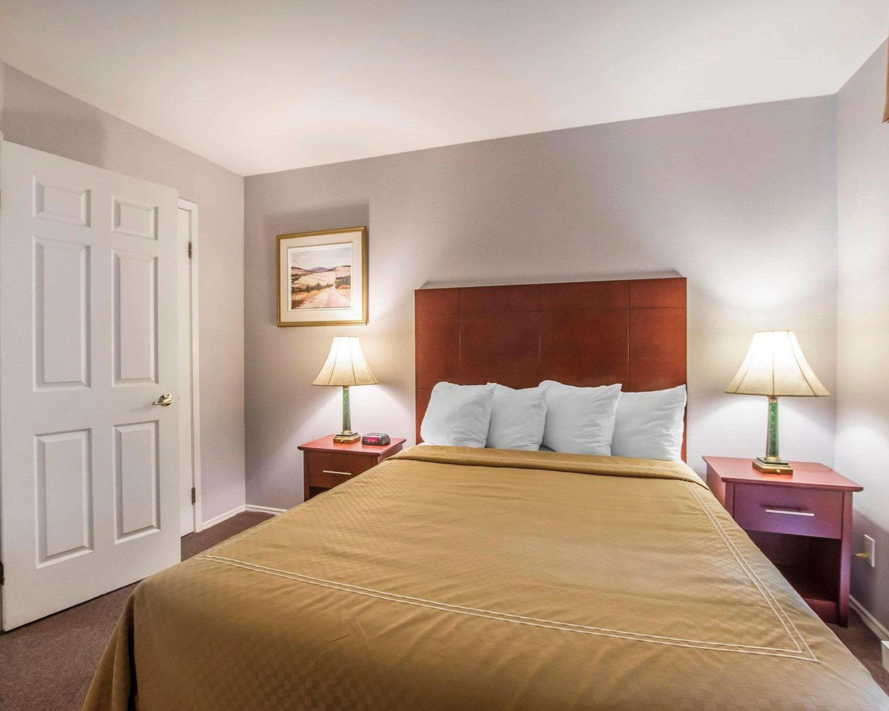 Quality Suites Sainte-Anne-de-Beaupré Exterior foto