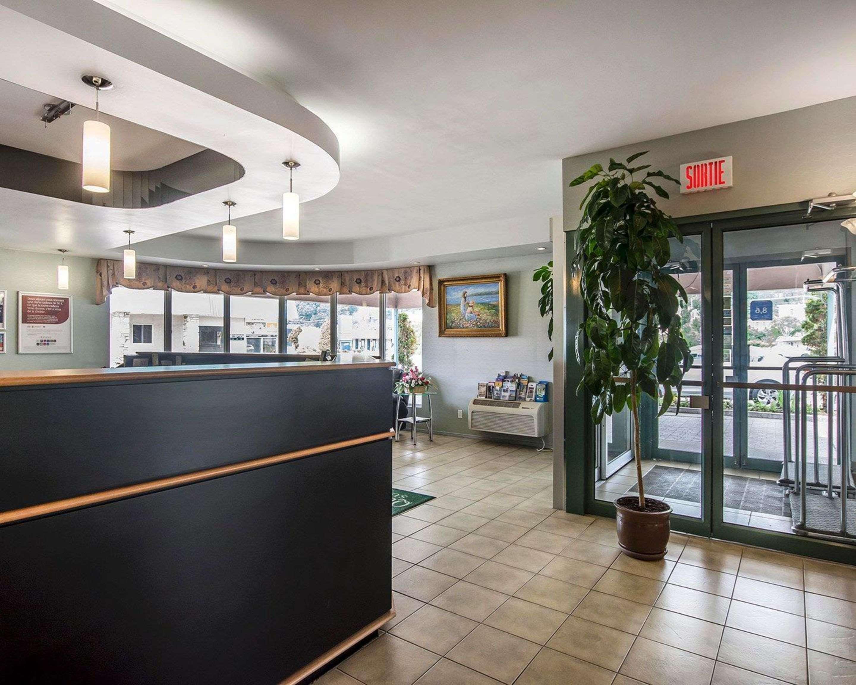 Quality Suites Sainte-Anne-de-Beaupré Exterior foto
